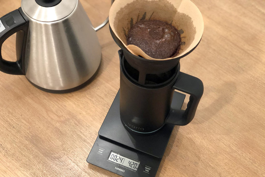 Making pour over coffee with the Varia