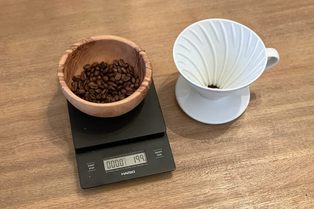 Elements needed for simple v60 pour over brew