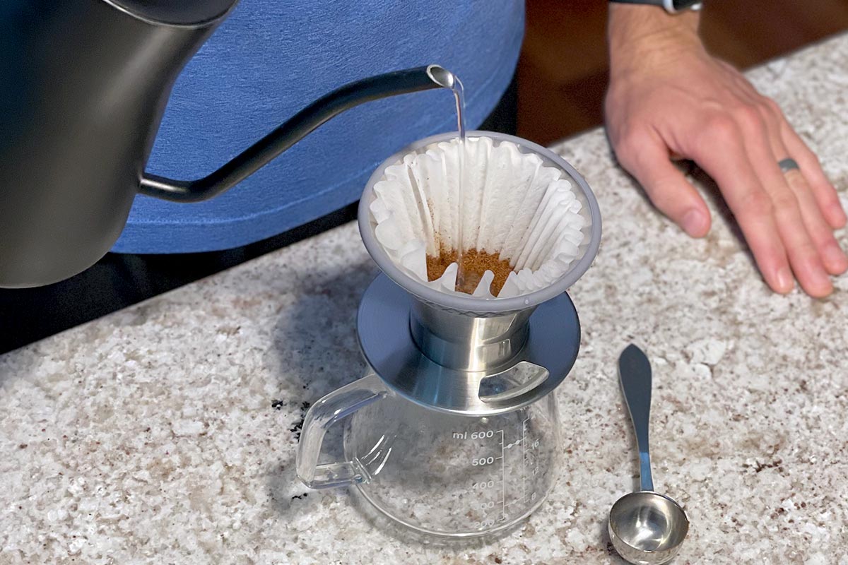Brewing coffee with the Espro BLOOM dripper