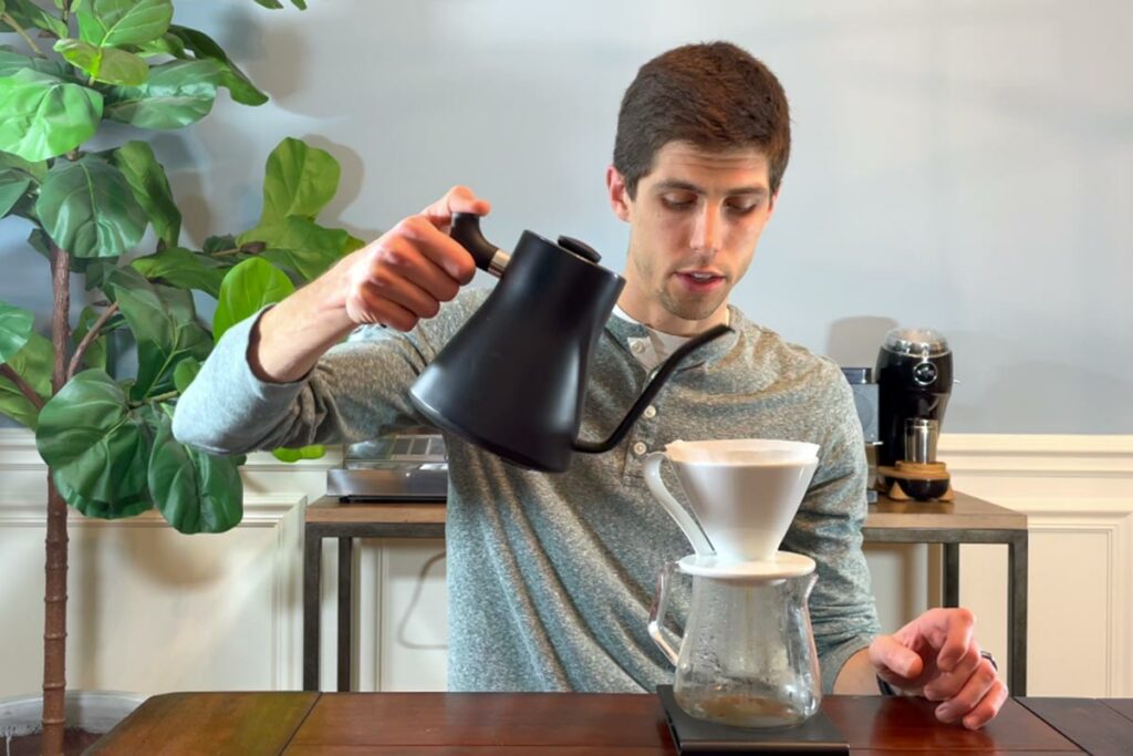 How To Make Pour Over Coffee Like a Pro (In 9 Steps)