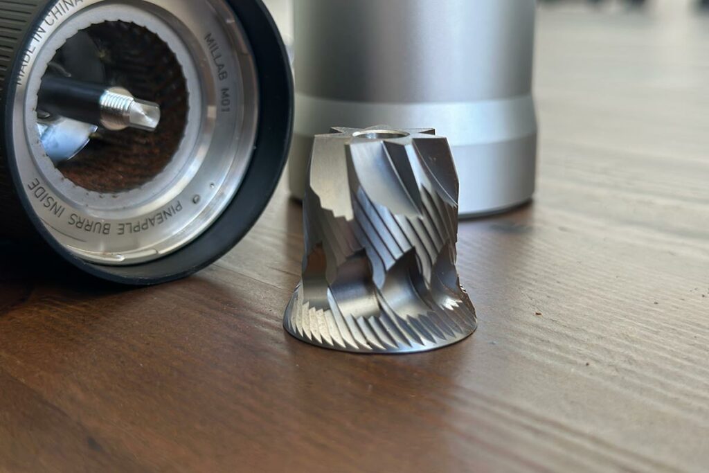 Millab 01 - pineapple burrs